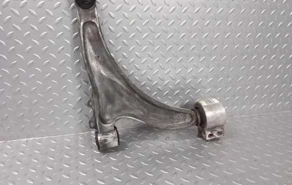 Opel Insignia A Front lower control arm/wishbone 22792991 13280211 23354435