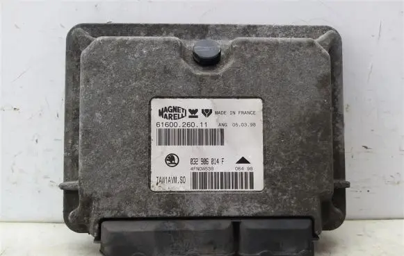 Skoda Octavia Mk1 (1U) Engine control unit/module 032906014F
