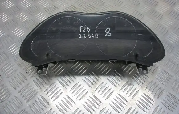 Toyota Avensis T250 Speedometer (instrument cluster) 83800-05B30-C