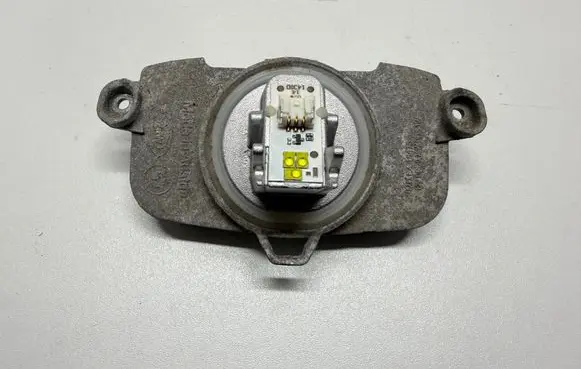 BMW 3 F30 F35 F31 LED ballast control module 7311243 7398766