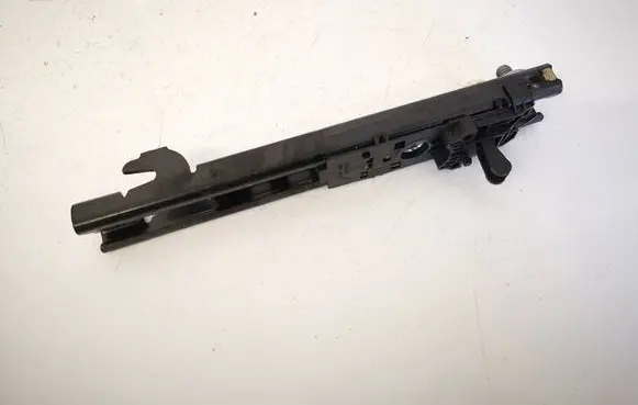 Mercedes-Benz C W203 Seat belt adjustment rail 30000769