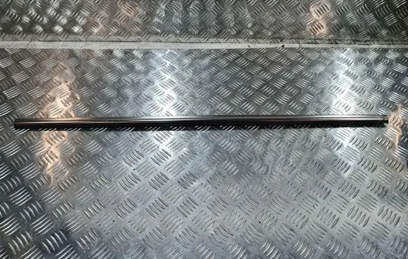 Hyundai i30 Front door trim (molding) PU8442