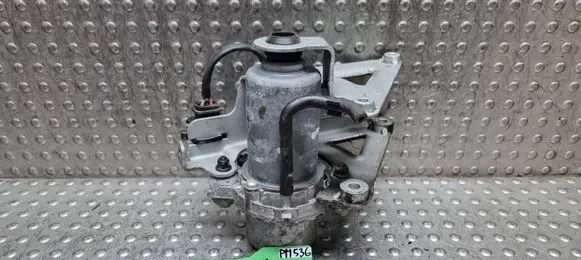 Mercedes-Benz C W205 Vacuum pump S26378536 A0004303832