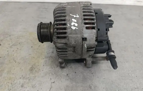 Volkswagen PASSAT B6 Generator/alternator 021903029L