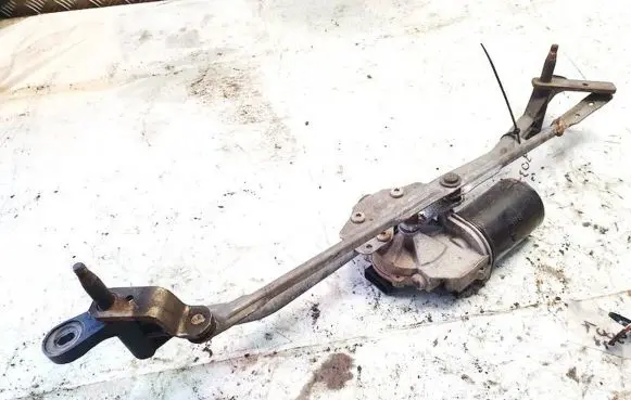 Skoda Fabia Mk2 (5J) Front wiper linkage and motor