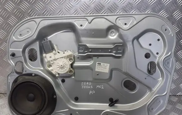 Ford Focus Front door window regulator with motor 4M5T-14553