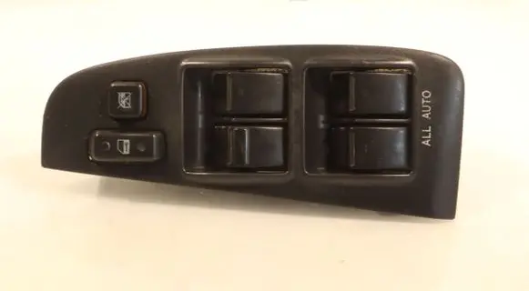 Toyota Avensis T250 Electric window control switch 8480205210