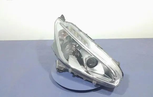 Peugeot 208 I Headlight/headlamp 9810805880