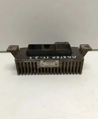 Renault Megane III Glow plug pre-heat relay 8200558438A RCS812