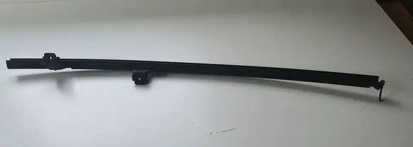 Nissan Leaf I (ZE0) Rear door windshield rail 