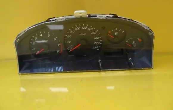 Nissan Almera N16 Speedometer (instrument cluster) BM464