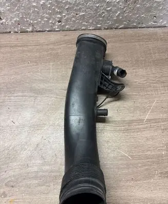 BMW X5 F15 Air intake duct part 7605585 23557610 1070875S01
