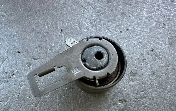 Hyundai Terracan Belt tensioner pulley 0K88R12700