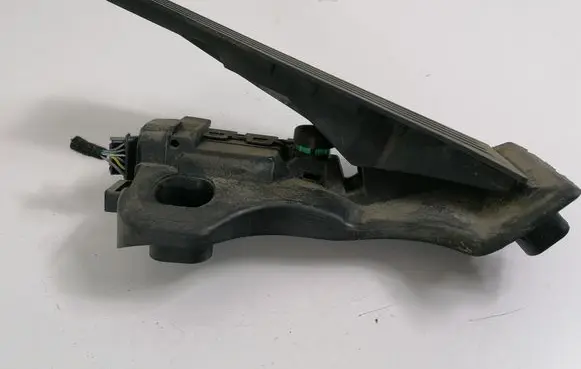 Volkswagen Touran I Accelerator throttle pedal 1K1723503L