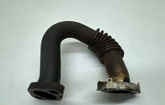 Volkswagen PASSAT B7 EGR valve line/pipe/hose 03P131521B