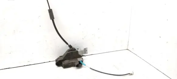 Citroen C6 Front door lock 9686676780