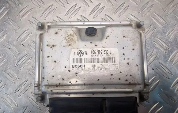 Volkswagen Golf IV Engine control unit/module 036906032L