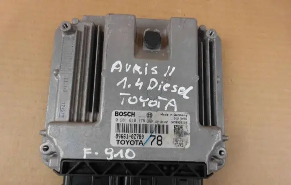 Toyota Auris E180 Engine control unit/module 896610Z780