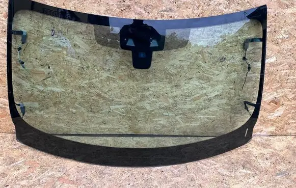 Jaguar F-Pace Front windscreen/windshield window 