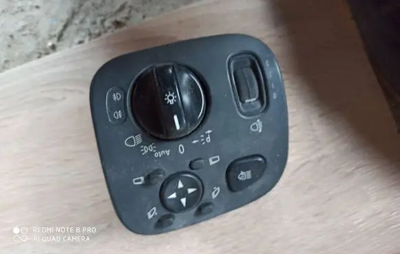 Mercedes-Benz C W203 Light switch a2035451104