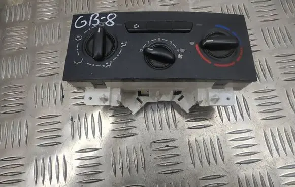 Peugeot Expert Climate control unit 132724