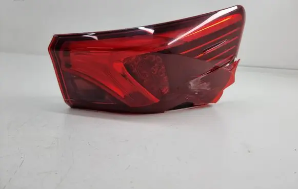 Toyota Avensis T270 Rear/tail lights 8155005300