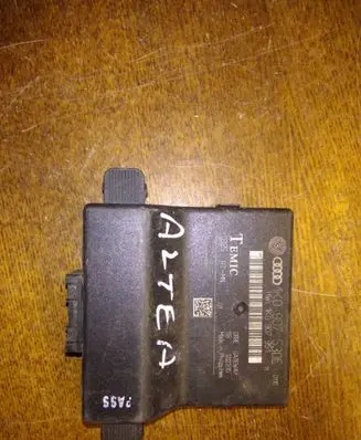 Volkswagen Golf V Other control units/modules 1K0907530E 1K0907951