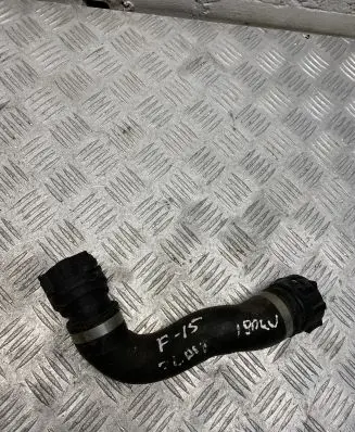 BMW X5 F15 Engine coolant pipe/hose 8517969
