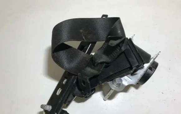 Opel Vectra B Front seatbelt 24433921