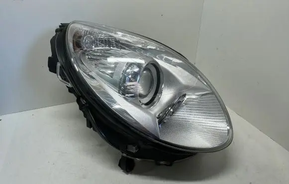 Mercedes-Benz R W251 Headlight/headlamp