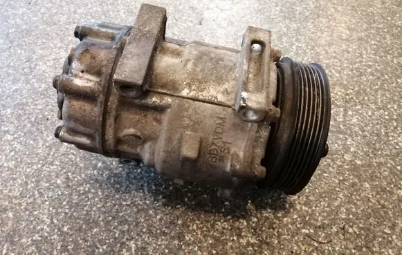Volvo S40 Air conditioning (A/C) compressor (pump) 3M5H19D629HE