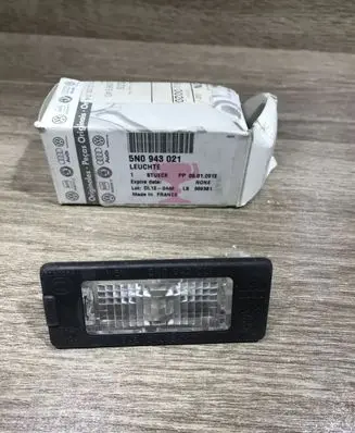 Volkswagen Sharan Number plate light 5N0943021