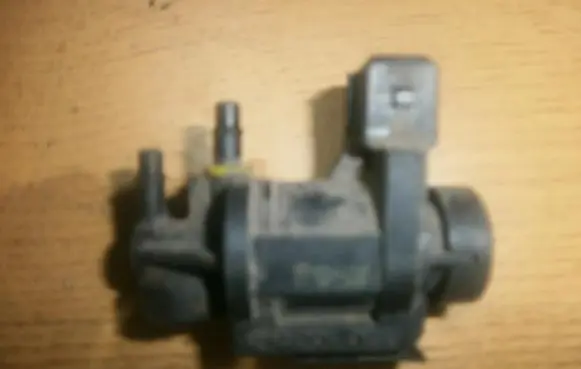 Volkswagen Golf III Turbo solenoid valve 1h0906283