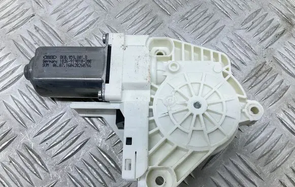 Audi A7 S7 4G Front door window regulator motor 8K0959801B