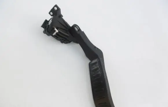 Porsche Cayenne (9PA) Accelerator throttle pedal 7L0723507A