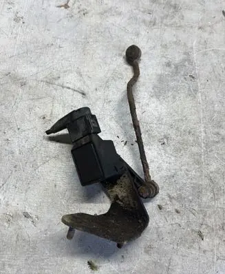 Mercedes-Benz E W211 Front height sensor lever A0105427617