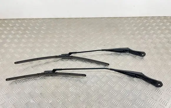Peugeot 308 Front wiper blade arm 9677256180 9677256280
