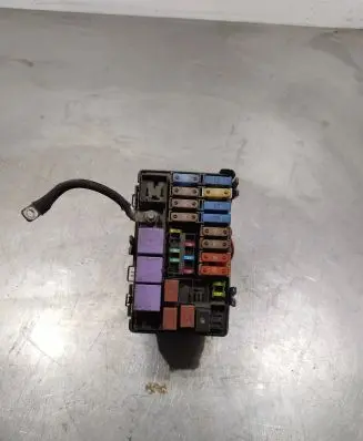 Renault Espace IV Fuse module 240114237r