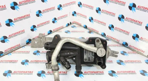 Engine oil radiator