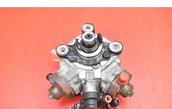 Volvo XC60 Fuel injection high pressure pump 0445010618
