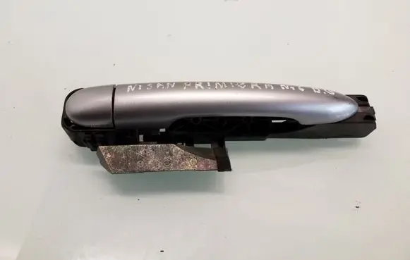 Nissan Primera Rear door exterior handle 80611AV600