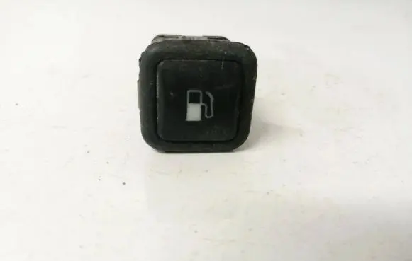Volkswagen PASSAT B5 Fuel tank opening switch 3b0959833a 03000313