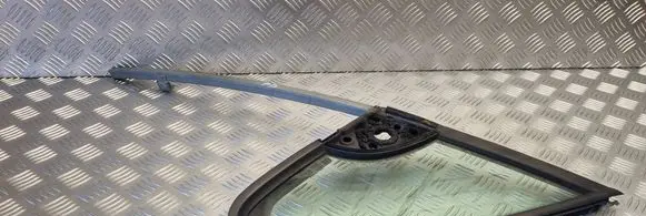 Peugeot 307 Front door vent window glass four-door DOT24AS2M68 963445628