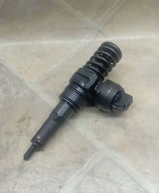 Volkswagen Caddy Fuel injector 038130080BX