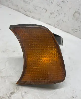 BMW 5 E34 Front indicator light 1384033 155041 42760R6