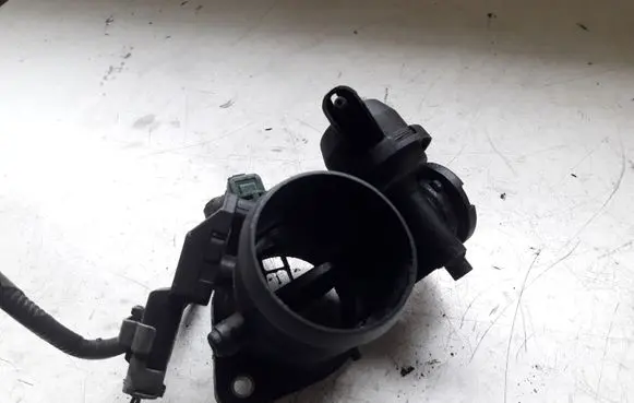 Ford Mondeo Mk III Engine shut-off valve 9647474880