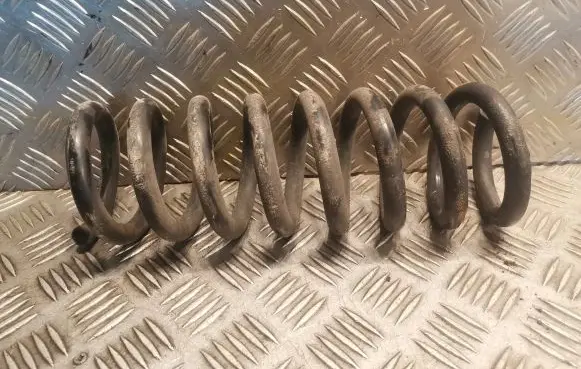 Mercedes-Benz CLK A209 C209 Rear coil spring