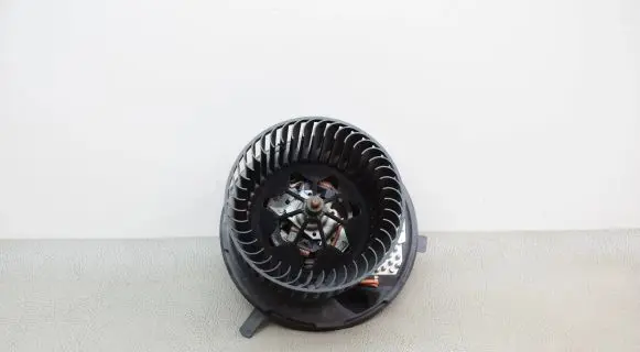 Volkswagen Jetta VI Heater blower fan relay 3C0907521G