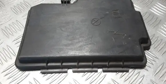 Mercedes-Benz GLE (W166 - C292) Fuse box cover A1665400182