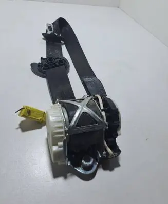 Volkswagen PASSAT B6 Front seatbelt 3C1857706F